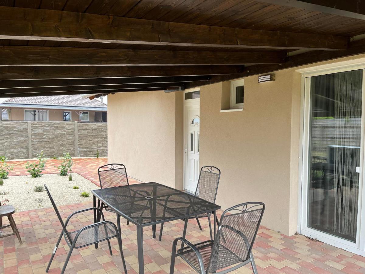 Apartmán Vivien Vendeghaz 2 Ordacsehi Exteriér fotografie